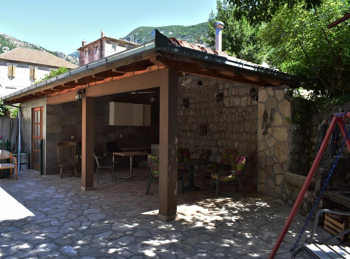 Apartments Montenegro Risan Cuckovic Ngoại thất bức ảnh