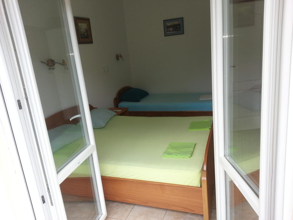Apartments Montenegro Risan Cuckovic Phòng bức ảnh