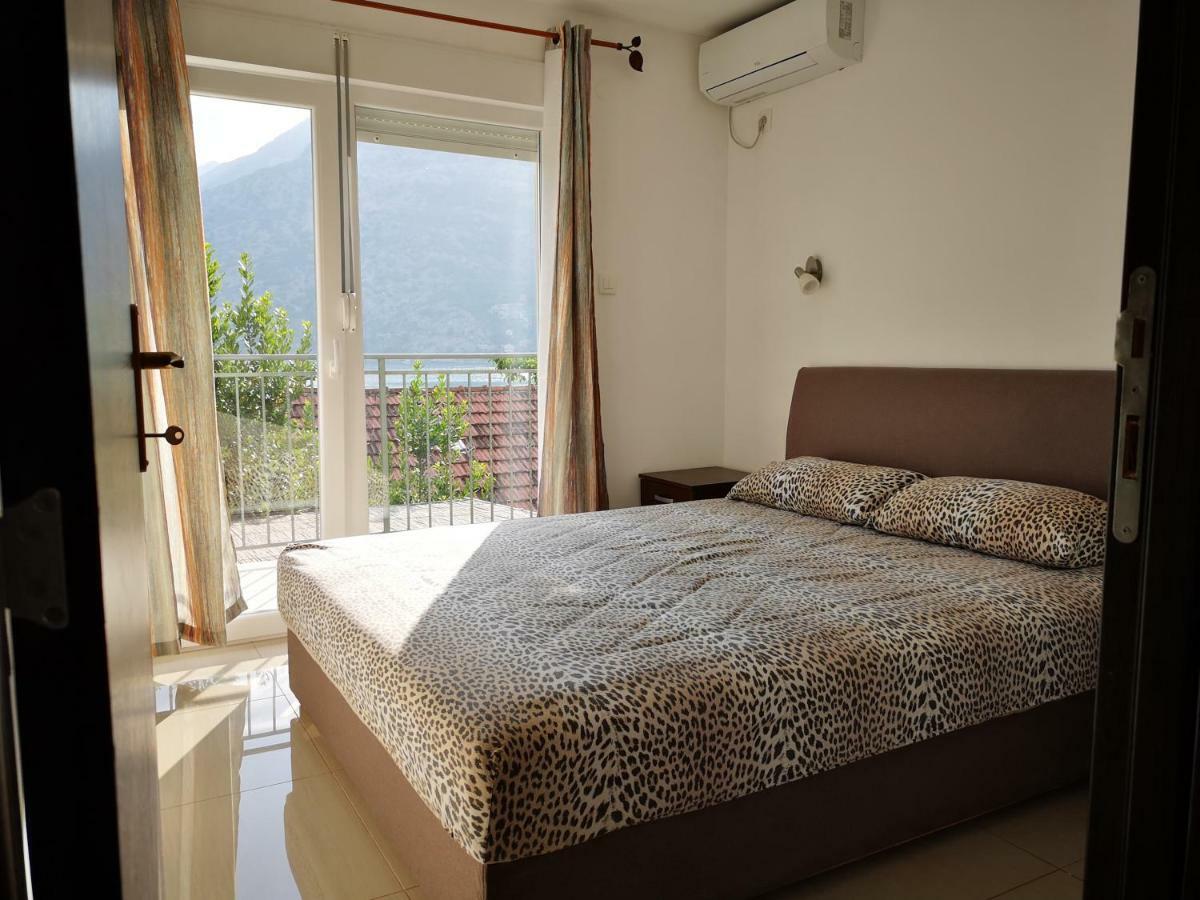 Apartments Montenegro Risan Cuckovic Ngoại thất bức ảnh