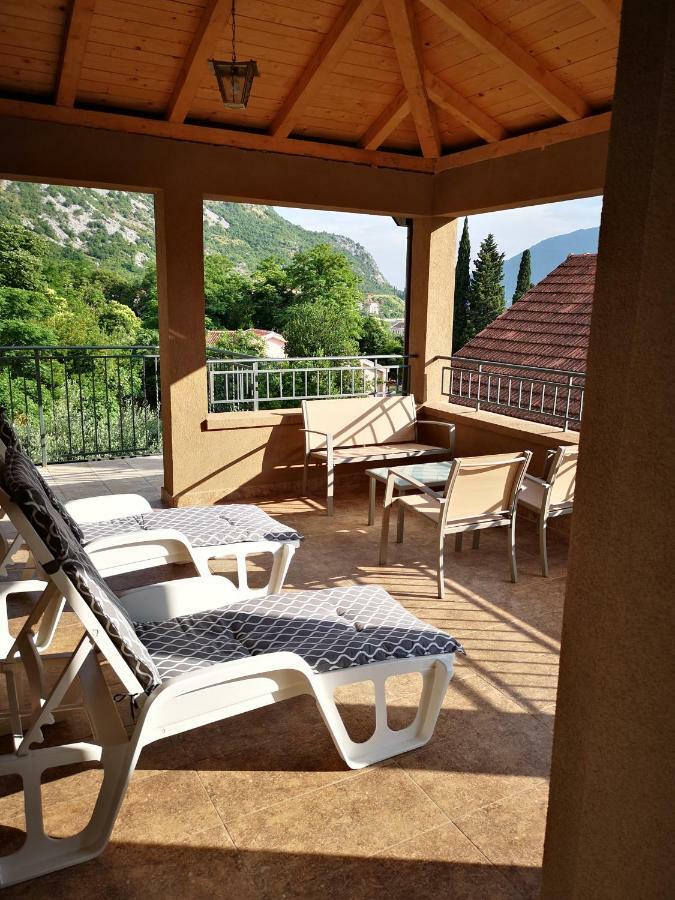 Apartments Montenegro Risan Cuckovic Ngoại thất bức ảnh